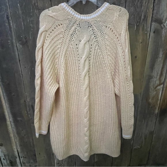 Torrid Sand Raglan Cable Knit Women's Cardigan Sweater Sz. 3X (22/24) - Picture 8 of 13